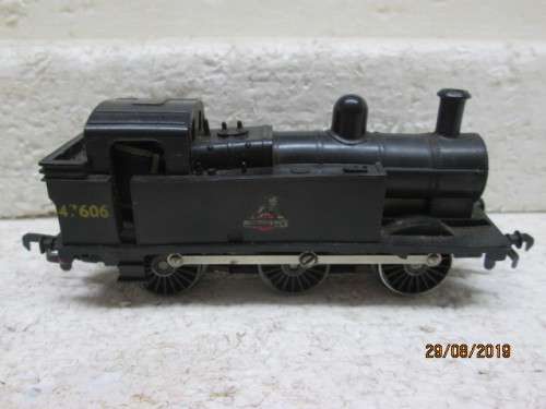 OO SCALE : TRI-ANG 0-6-0 STEAM LOCOMOTIVE - LOT 431X