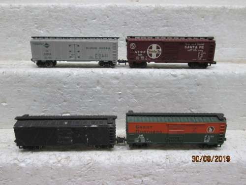 N SCALE : ATLAS x4 BOX CARS - LOT 497X