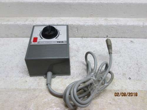 HO SCALE : TRIX TRANSFORMER / CONTROLLER - LOT 551X