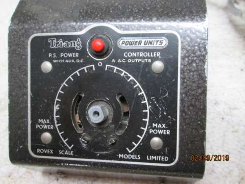 HO SCALE : TRI-ANG TRANSFORMER / CONTROLLER - LOT 555X