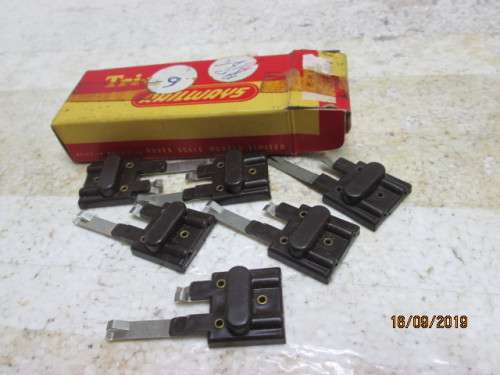 HO/OO SCALE : TRI-ANG POWER TRACK CONNECTIONS x6 (BOXED) - LOT 734X