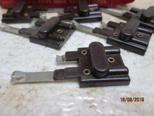 HO/OO SCALE : TRI-ANG POWER TRACK CONNECTIONS x6 (BOXED) - LOT 734X