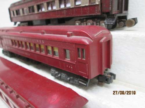 S SCALE : AMERICAN FLYER COACHES x3 - LOT 784X
