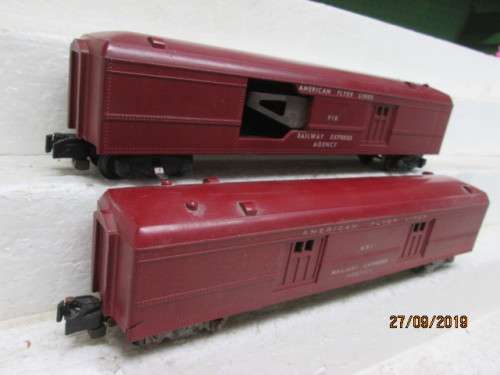 S SCALE : AMERICAN FLYER COACHES x2 - LOT 785X