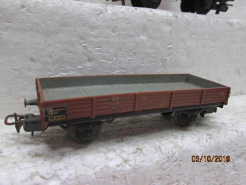HO SCALE : MARKLIN x3 GOODS WAGONS - LOT 864X