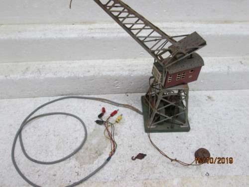 HO SCALE : MARKLIN ELECTRIC DOCK CRANE - LOT 960X