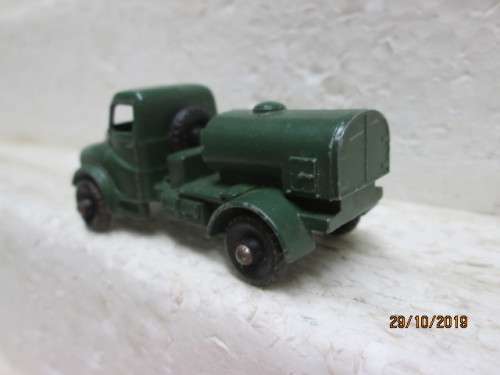 MATCHBOX / LESNEY : AUSTIN 200 GALLON WATER TRUCK No 71 - LOT 206Y