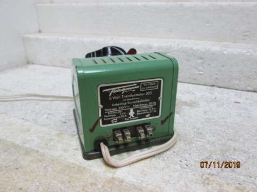 HO SCALE : FLEISCHMANN TRANSFORMER / CONTROLLER - LOT 443Y