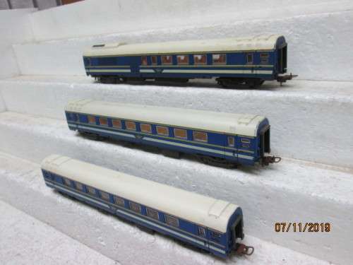 HO SCALE : LIMA SAR BLUE TRAIN COACHES x3 - LOT 471Y