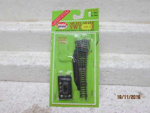 N SCALE : MODELPOWER RIGHT HAND POINT PLUS SWITCH - LOT 538Y