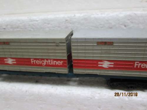 OO SCALE : TRI-ANG LONG CONTAINER CAR - LOT 648Y