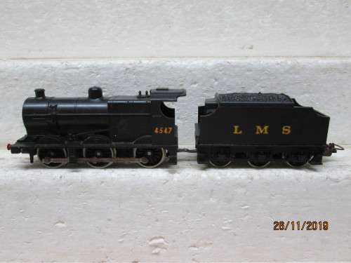 HO SCALE : LIMA LMS 0-6-0 STEAM LOCOMOTIVE (BOXED) - LOT 655Y