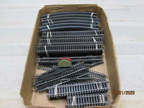 HO/OO SCALE : LIMA TRACK x87 PIECES (ONE BEERBOX) - LOT 783Y