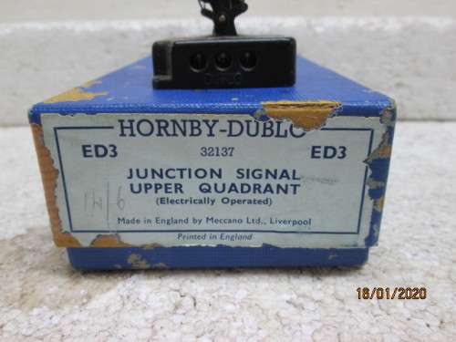 OO SCALE : HORNBY DUBLO ELECTRIC RAIL SIGN (BOXED) - LOT 929Y