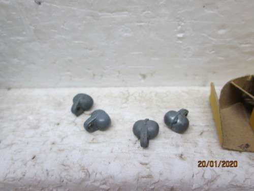 OO SCALE : HORNBY DUBLO TPO MAIL VAN SET (BOXED) - LOT 985Y