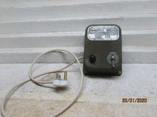 OO SCALE : HORNBY DUBLO CONTROLLER / TRANSFORMER - LOT 15Z