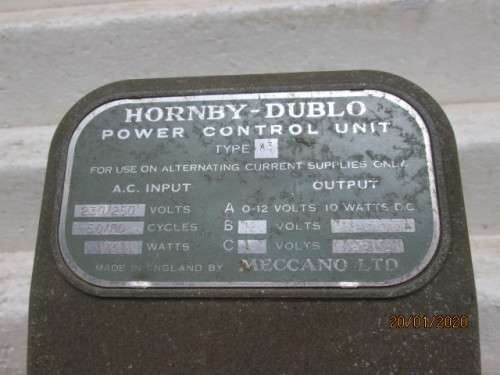 OO SCALE : HORNBY DUBLO CONTROLLER / TRANSFORMER - LOT 15Z