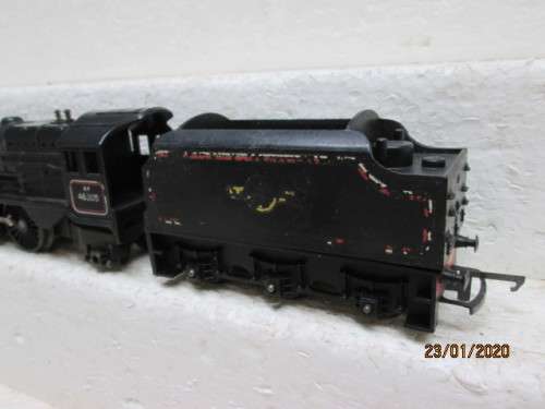 OO SCALE : TRI-ANG BRITISH RAILWAY 4-6-2 STEAM LOCOMOTIVE - LOT 114z
