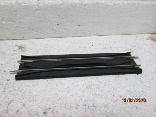OO SCALE : HORNBY RAILER / UNCOUPLER TRACK  (BOXED) - LOT 373z