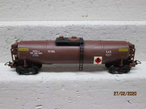 HO SCALE : LIMA SAR XPD PETROL TANKER - LOT 510z