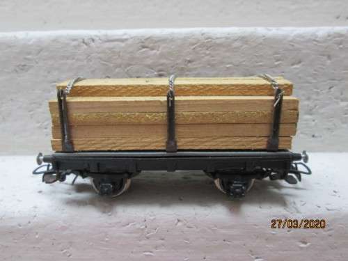 HO SCALE : RIVAROSSI OPEN WAGON WITH WOOD LOAD (BOXED) - LOT 633z