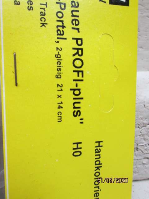 HO SCALE : NOCH DOUBLE TRACK TUNNEL ENTRANCE (BOXED) - LOT 798z