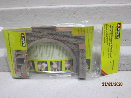 HO SCALE : NOCH DOUBLE TRACK TUNNEL ENTRANCE (BOXED) - LOT 799z