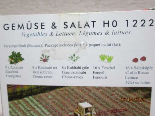 HO SCALE : BUSCH VEGETABLE & LETTUCE KIT (BOXED) - LOT 13AA