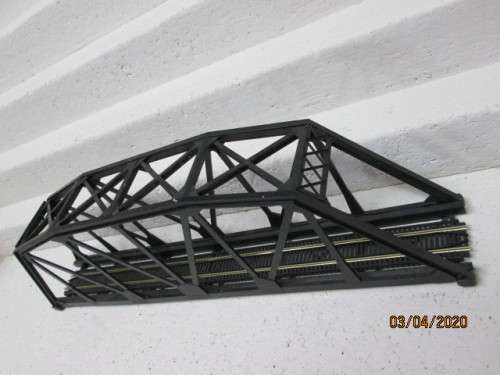 HO SCALE : ATLAS 18" THROUGH TRUSS BRIDGE - LOT 31AA
