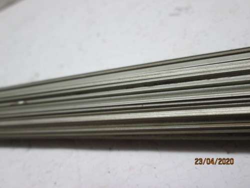 REDUCED TO CLEAR : HO/OOSCALE : NICKEL SILVER RAIL PIECES x65 - LOT 488AA