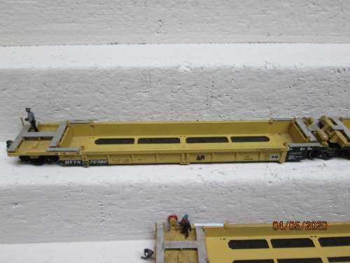 HO SCALE : WALTHERS TRAILER TRAIN CONTAINER DOUBLE STACK SET OF 5 - LOT 517AA