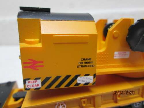 OO SCALE : HORNBY YELLOW 76 TON RAIL CRANE SET - LOT 630AA