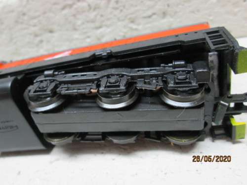 HO SCALE : SAR FRATESCHI CLASS 35 DIESEL LOCOMOTIVE (BOXED) - LOT 734AA