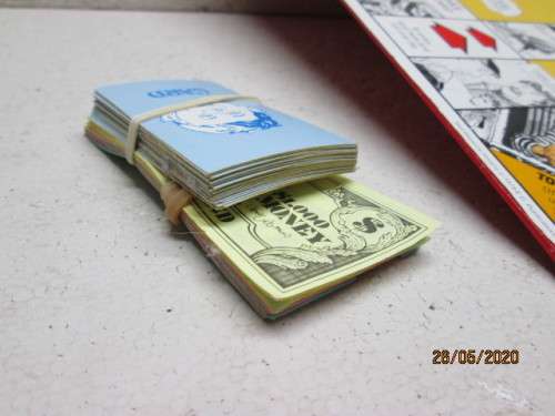 THE MAD MAGAZINE BOARD GAME (BOXED) - LOT 744AA