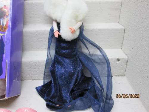 LARGE ANASTASIA DOLL (BOXED) - LOT 747AA