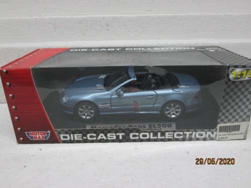 REDUCED TO CLEAR - 1:18 SCALE : MOTORMAX MERCEDES BENZ SL 500  (BOXED)