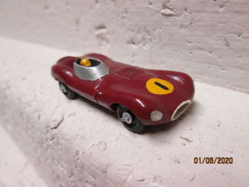 DIE CAST : MATCHBOX D TYPE JAGUAR No 41 - LOT 925AA