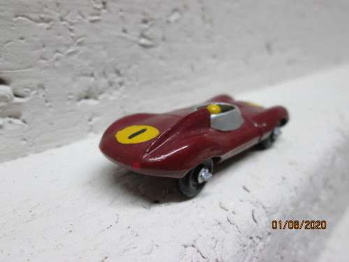 DIE CAST : MATCHBOX D TYPE JAGUAR No 41 - LOT 925AA