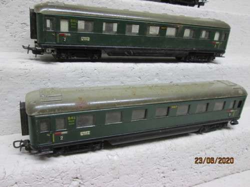 HO SCALE : MARKLIN x3 PASSENGER COACHES - LOT 179BB