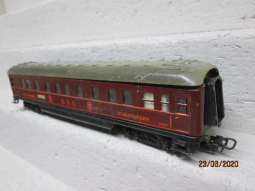 HO SCALE : MARKLIN DSG PASSENGER COACH - LOT 180BB