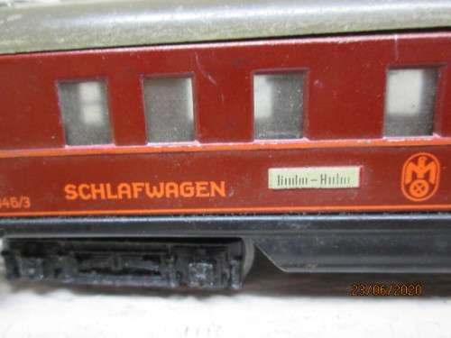 HO SCALE : MARKLIN DSG PASSENGER COACH - LOT 180BB