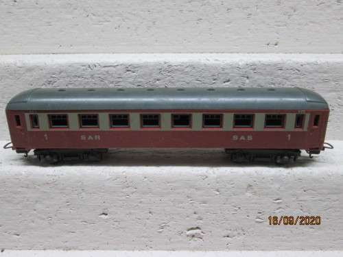 HO SCALE : LIMA :  SAR ORANGE EXPRESS COACH