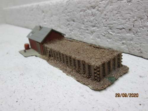 N SCALE : POLA : SANDING DEPOT