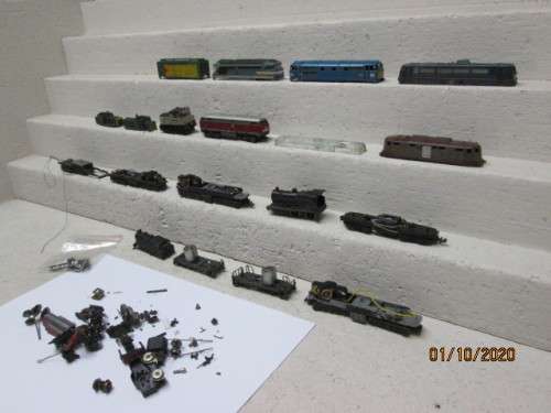 N SCALE :  LARGE SCRAP YARD