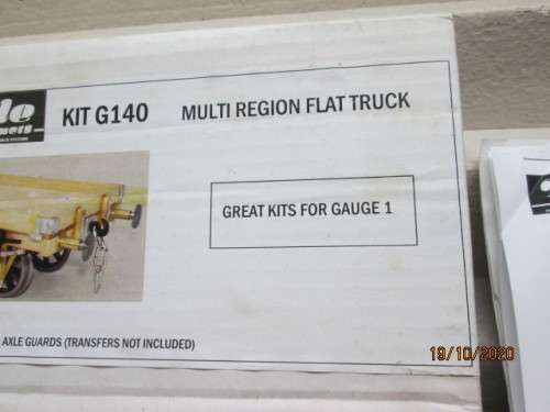 G SCALE : TENMILLE : MULTI REGION FLAT TRUCK - KIT X2 - BOXED