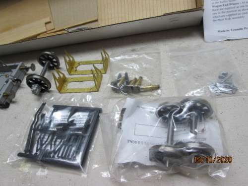 G SCALE : TENMILLE : MULTI REGION FLAT TRUCK - KIT X2 - BOXED