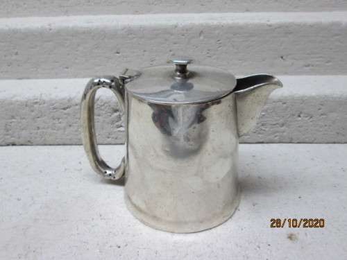 SOUTH AFRICAN RAILWAY - SMALL TEA POT