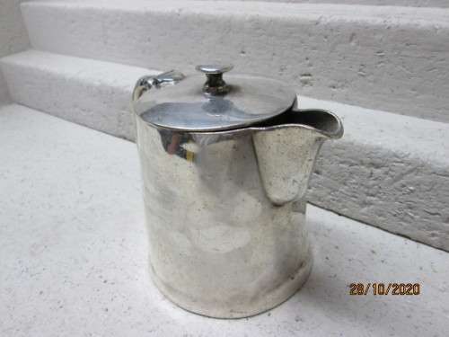 SOUTH AFRICAN RAILWAY - SMALL TEA POT