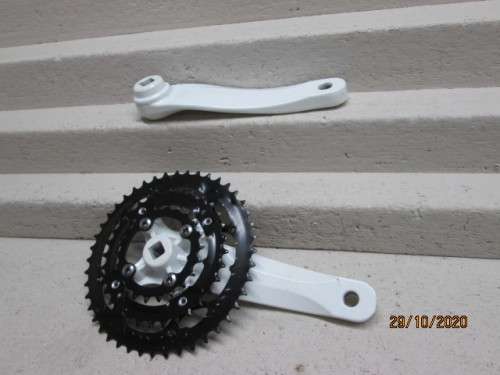 SR SUNTOUR XCM - X2 CRANK HANDLES WITH CHAIN RINGS