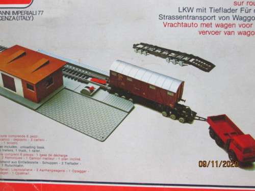 HO SCALE : LIMA : ROLLING STOCK ROAD TRANSPORTER - BOXED